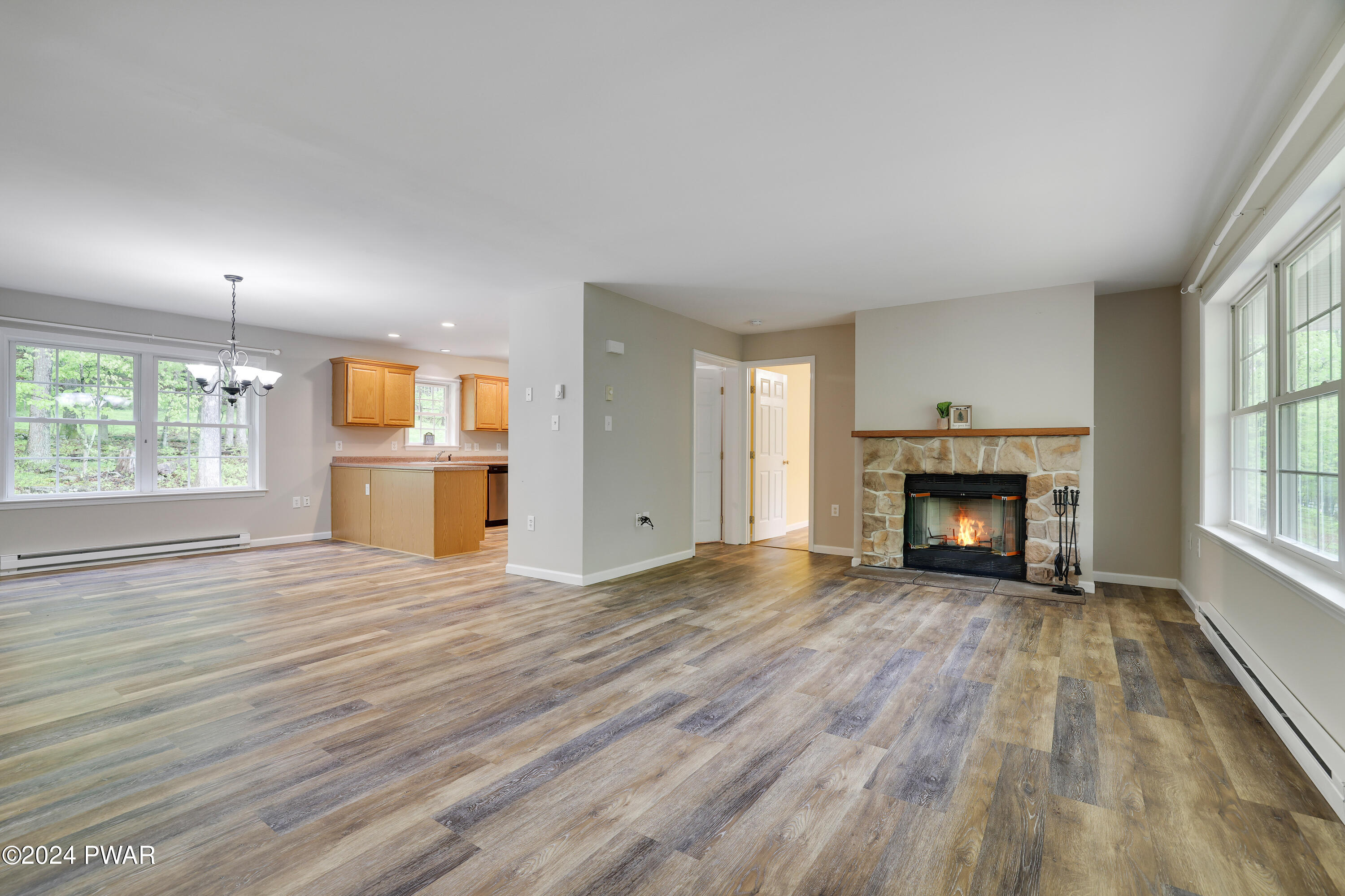 Hawley, Pennsylvania 18428, United States, 3 Bedrooms Bedrooms, ,3 BathroomsBathrooms,Residential,Pending,55516