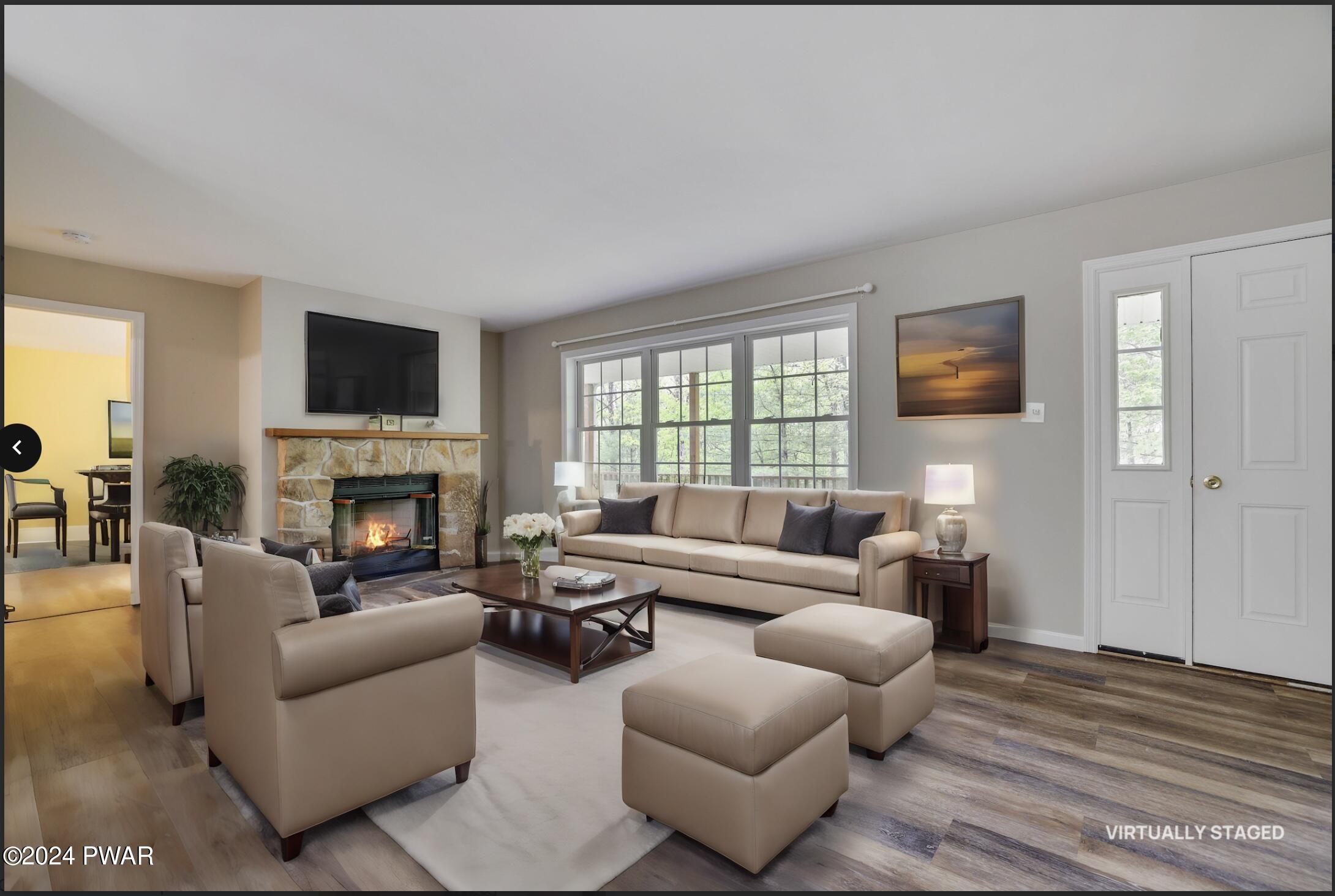 Hawley, Pennsylvania 18428, United States, 3 Bedrooms Bedrooms, ,3 BathroomsBathrooms,Residential,Pending,55516