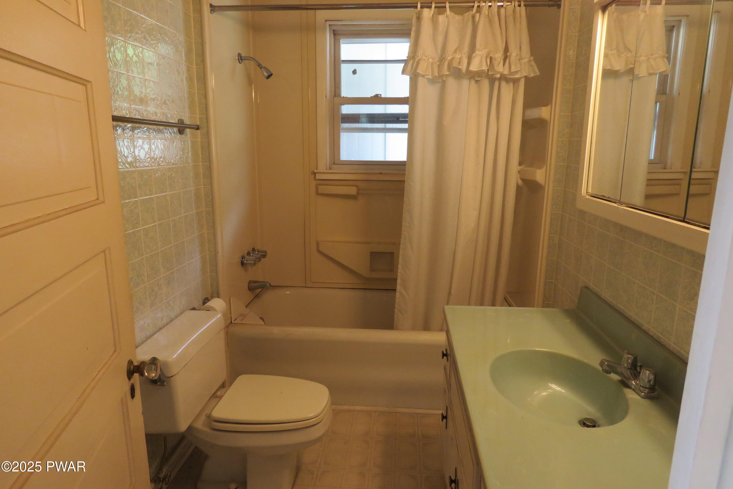 245 Hudson Street, Hawley, Pennsylvania image 13