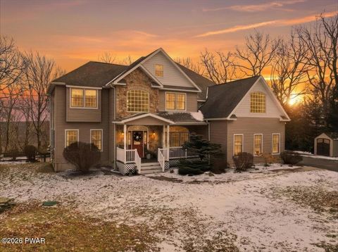 Apartment For Sale - 111 Highland Lane<br/> Pike County, Hawley, PA 18428