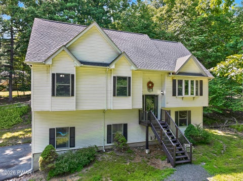 Homes For Rent - 115 Blackberry Drive<br/> Milford, PA 18337