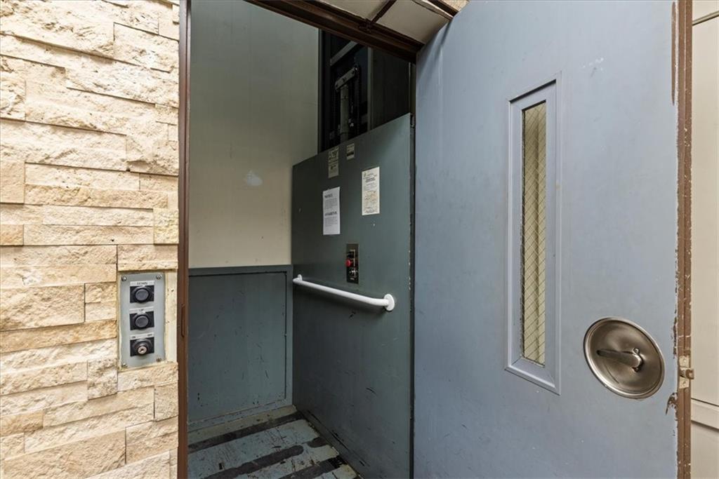 Brooklyn, New York 11226, United States, ,Commercial,Active,70944