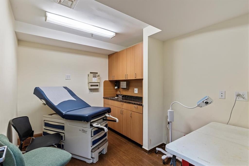 Brooklyn, New York 11226, United States, ,Commercial,Active,70944