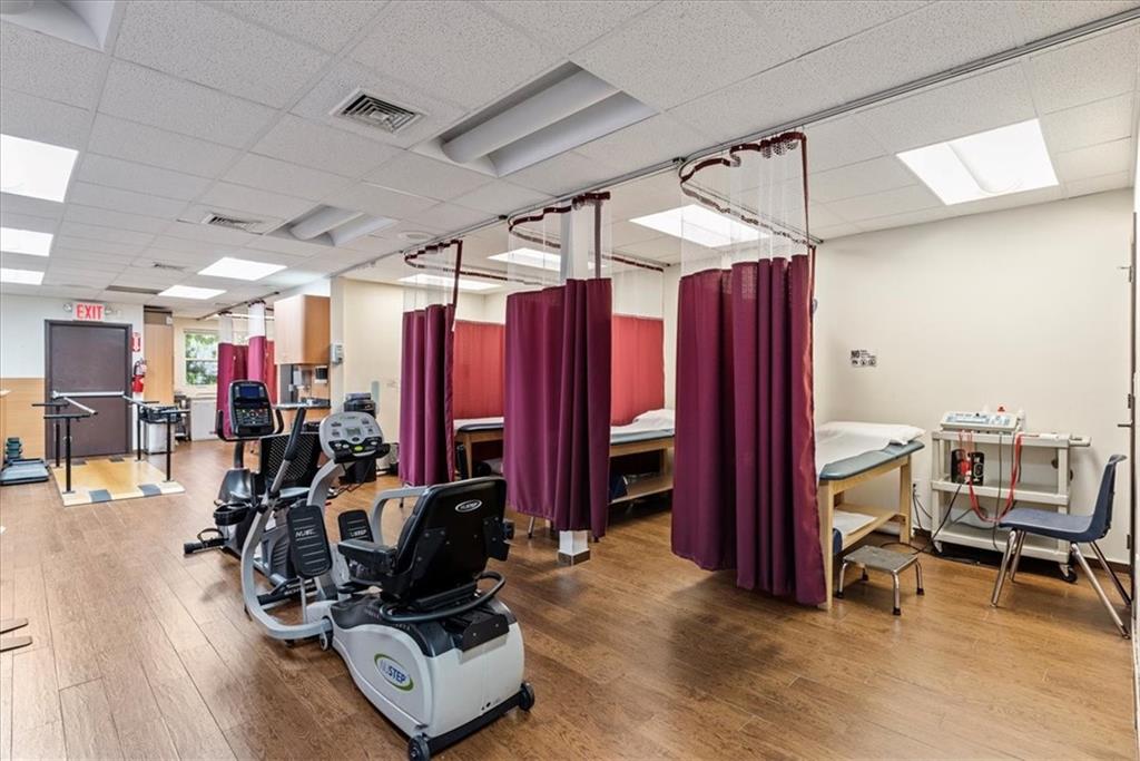 Brooklyn, New York 11226, United States, ,Commercial,Active,70944