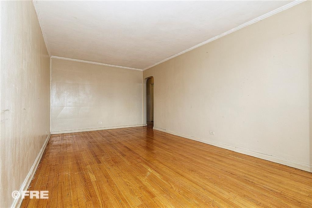 Brooklyn, New York 11236, United States, ,3 BathroomsBathrooms,Residential,Active,72310