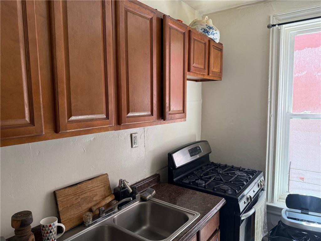 Brooklyn, New York 11207, United States, ,4 BathroomsBathrooms,Residential,Active,176477