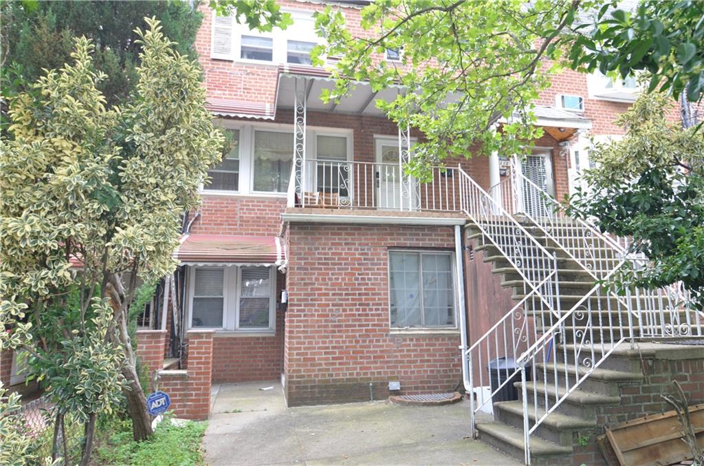 Brooklyn, New York 11236, United States, 5 Bedrooms Bedrooms, ,3 BathroomsBathrooms,Residential,Active,183006