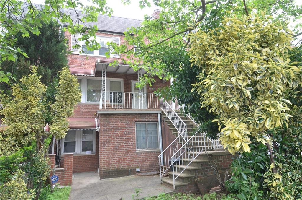 Brooklyn, New York 11236, United States, 5 Bedrooms Bedrooms, ,3 BathroomsBathrooms,Residential,Active,183006