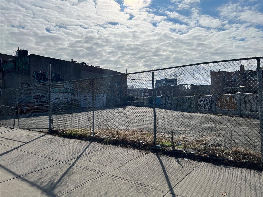 Brooklyn, New York 11204, United States, ,Commercial,Active,73694