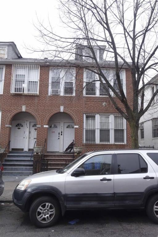 864 44th 2 Lots