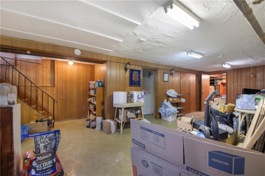 Brooklyn, New York 11210, United States, 3 Bedrooms Bedrooms, ,2 BathroomsBathrooms,Residential,Pending,82649