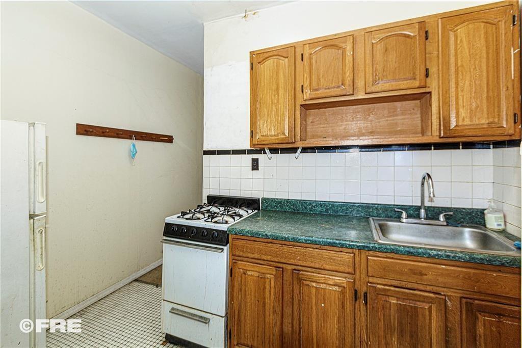 Brooklyn, New York 11216, United States, ,Commercial,Active,83888