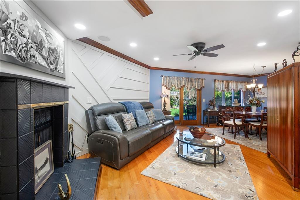 New York, New York 10314, United States, 3 Bedrooms Bedrooms, ,2 BathroomsBathrooms,Residential,Pending,59343