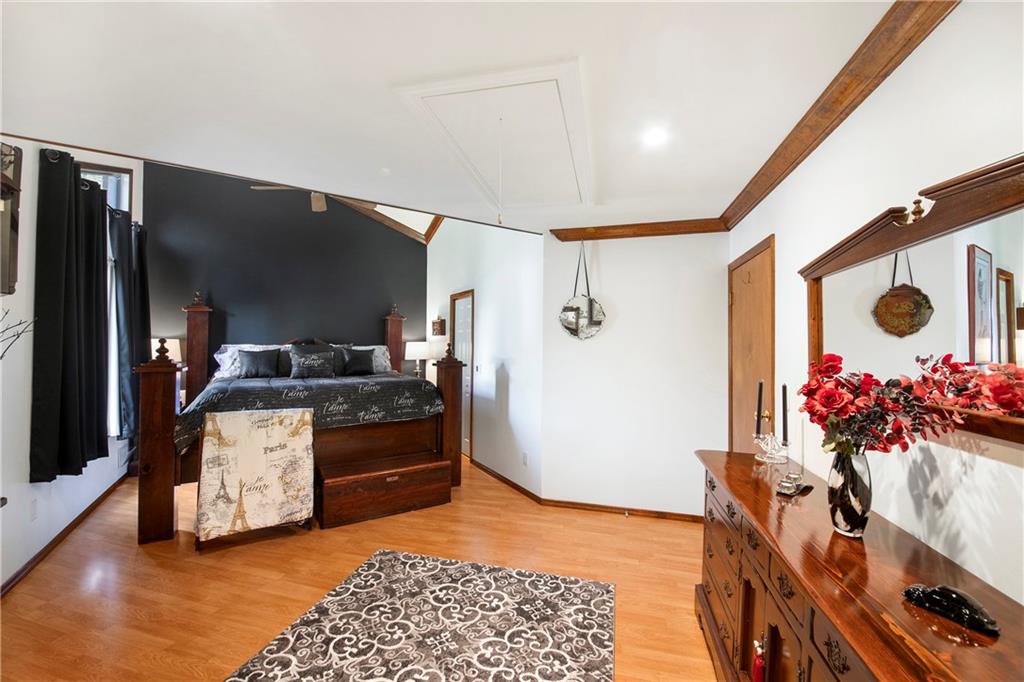 New York, New York 10314, United States, 3 Bedrooms Bedrooms, ,2 BathroomsBathrooms,Residential,Pending,59343