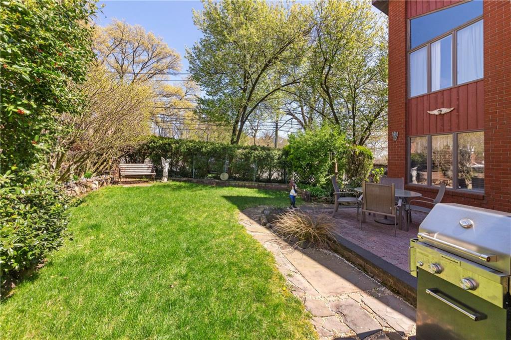 New York, New York 10314, United States, 3 Bedrooms Bedrooms, ,2 BathroomsBathrooms,Residential,Pending,59343