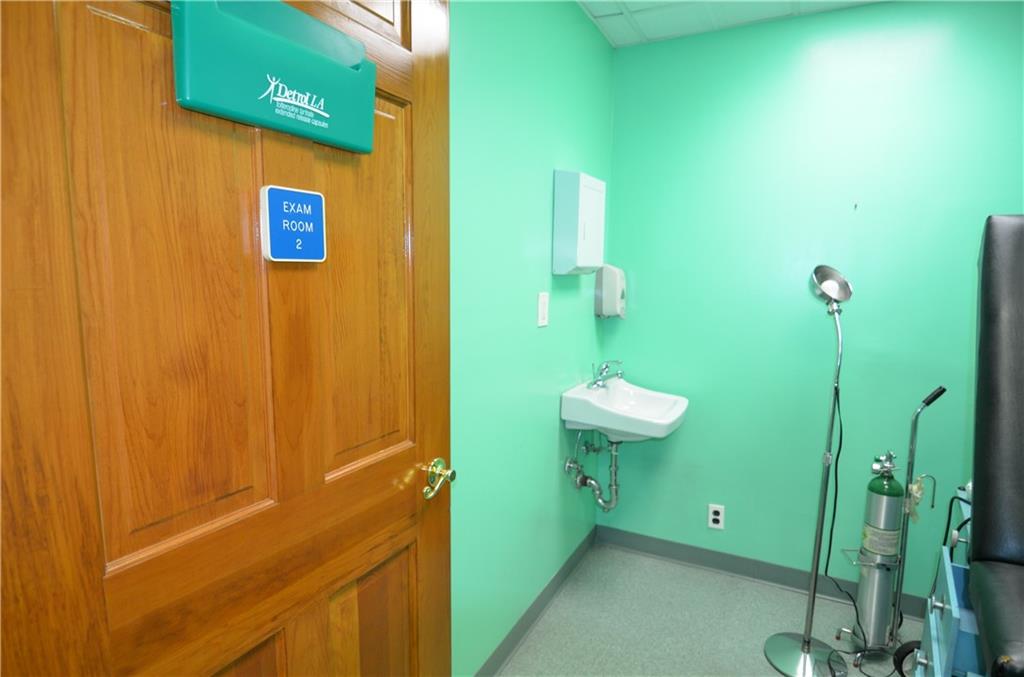 Brooklyn, New York 11236, United States, ,Commercial,Active,183008