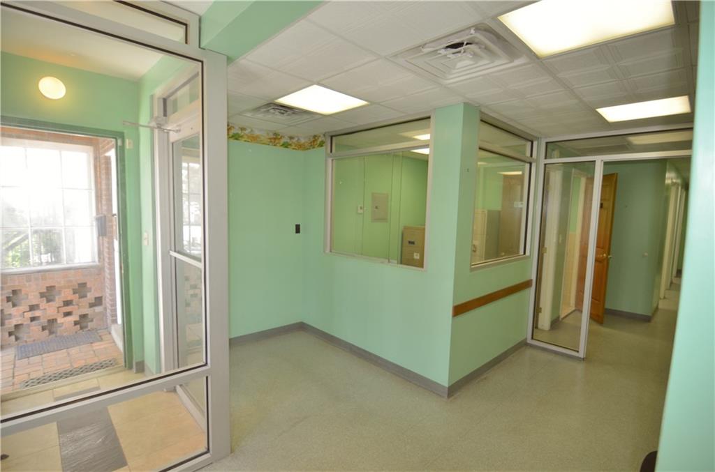 Brooklyn, New York 11236, United States, ,Commercial,Active,183008