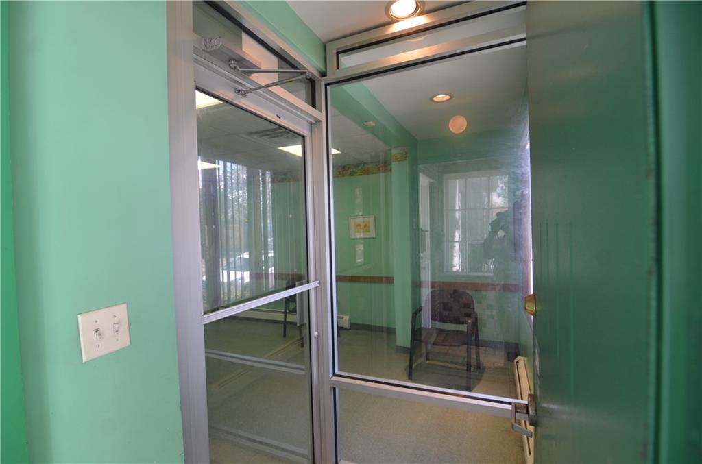 Brooklyn, New York 11236, United States, ,Commercial,Active,183008