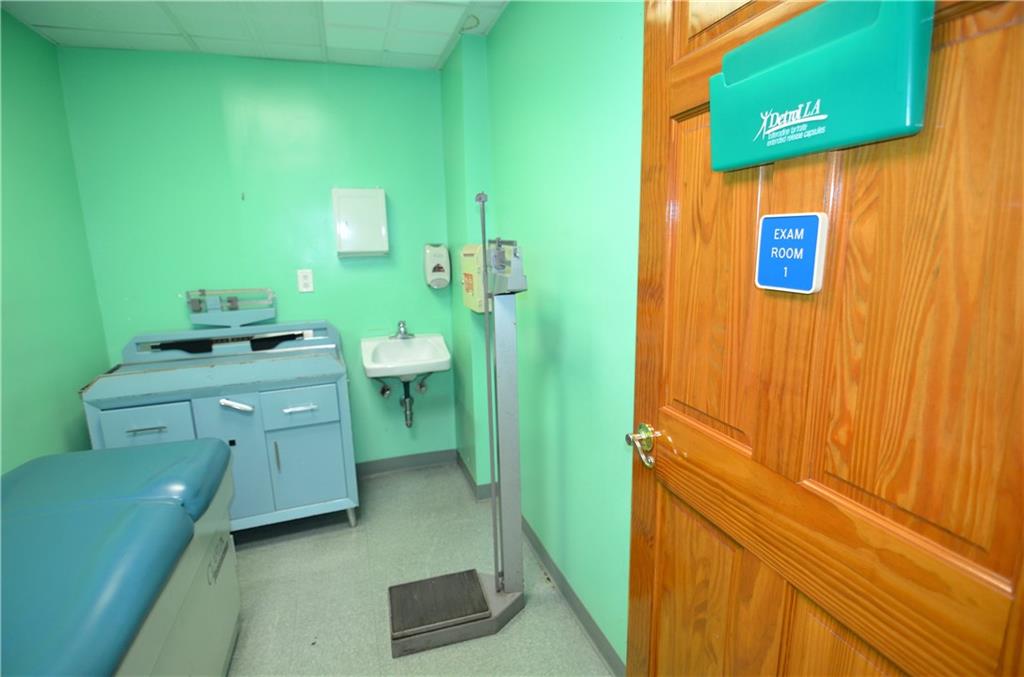 Brooklyn, New York 11236, United States, ,Commercial,Active,183008