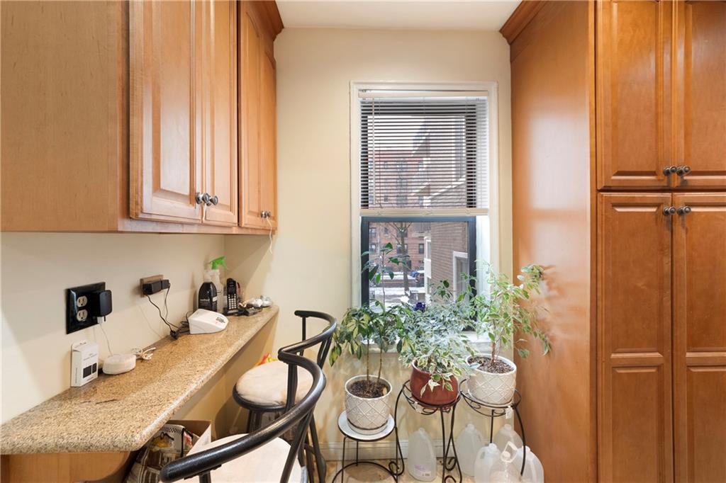 Brooklyn, New York 11230, United States, 1 Bedroom Bedrooms, ,1 BathroomBathrooms,Residential,Active,82648