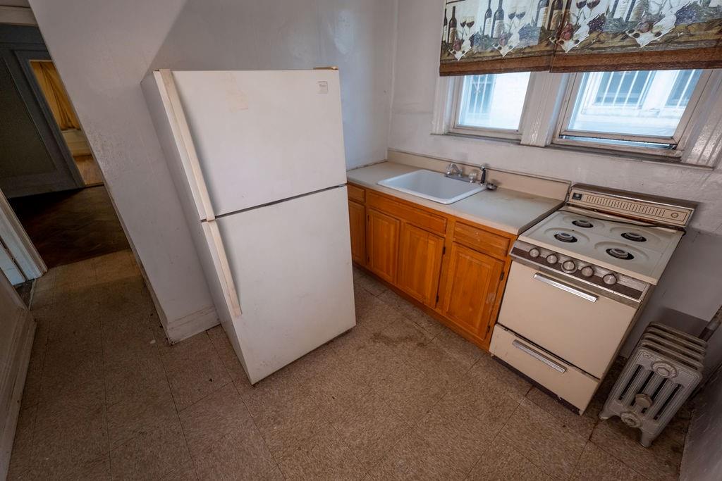 Brooklyn, New York 11236, United States, ,2 BathroomsBathrooms,Residential,Active,183009