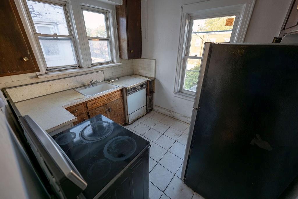 Brooklyn, New York 11236, United States, ,2 BathroomsBathrooms,Residential,Active,183009