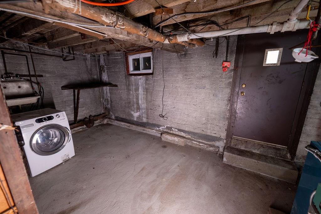 Brooklyn, New York 11236, United States, ,2 BathroomsBathrooms,Residential,Active,183009