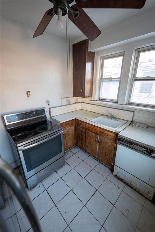 Brooklyn, New York 11236, United States, ,2 BathroomsBathrooms,Residential,Active,183009