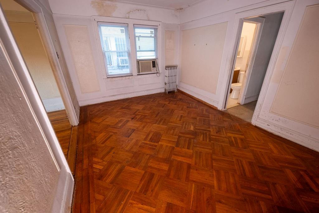 Brooklyn, New York 11236, United States, ,2 BathroomsBathrooms,Residential,Active,183009