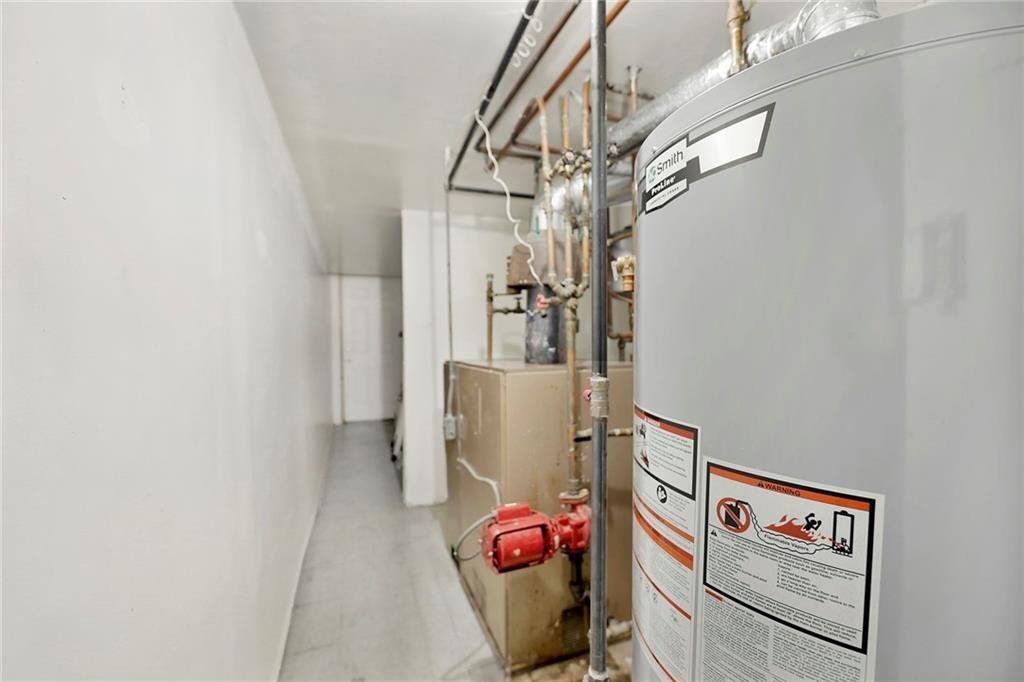 Brooklyn, New York 11236, United States, ,4 BathroomsBathrooms,Residential,Active,38260