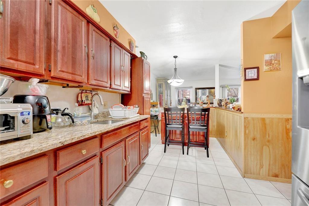 Brooklyn, New York 11236, United States, ,4 BathroomsBathrooms,Residential,Active,38260