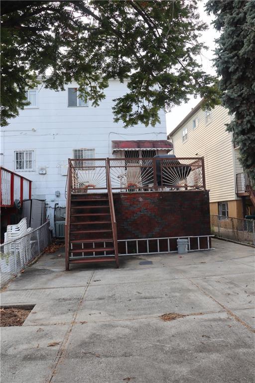 Brooklyn, New York 11236, United States, 3 Bedrooms Bedrooms, ,2 BathroomsBathrooms,Residential,Active,246232