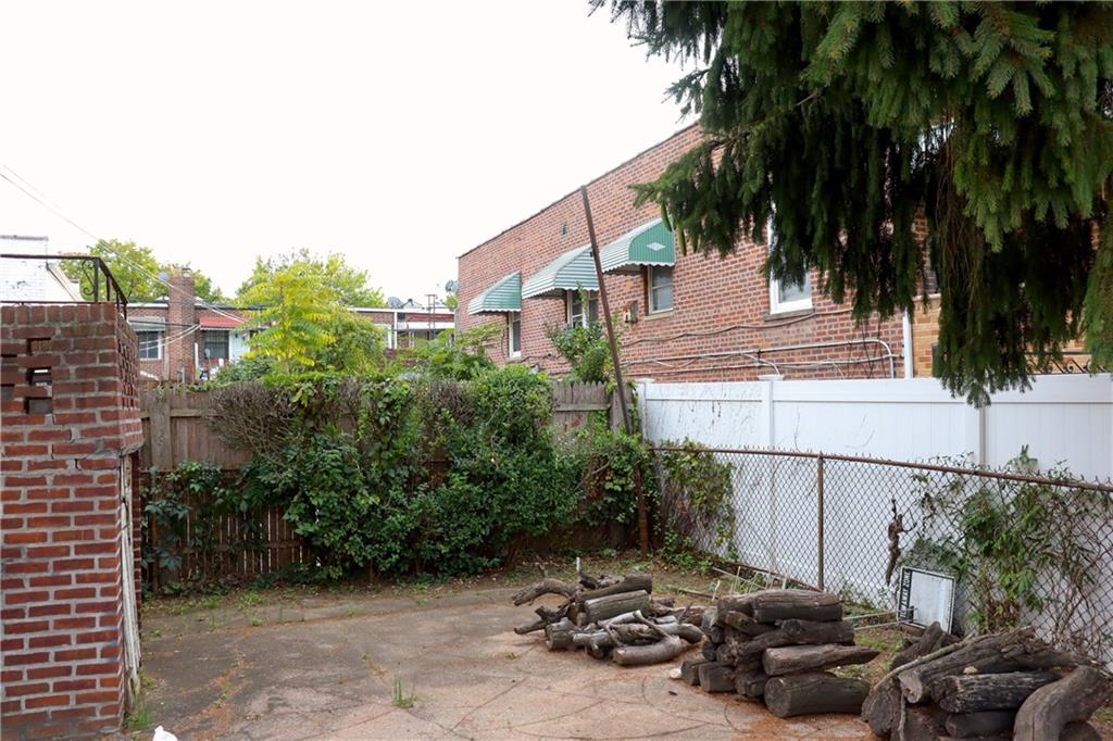 Brooklyn, New York 11236, United States, ,2 BathroomsBathrooms,Residential,Active,197081