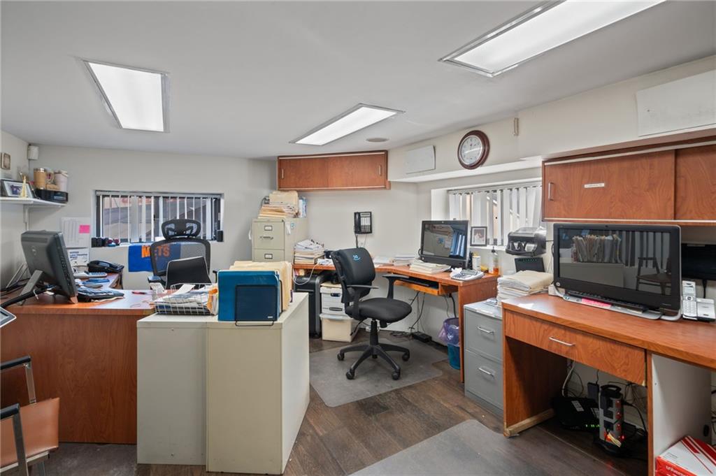 Brooklyn, New York 11211, United States, ,Commercial,Active,183007