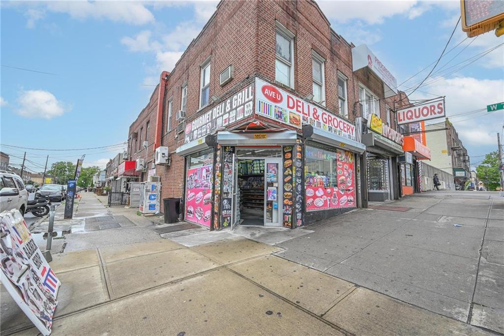 156 Avenue U
