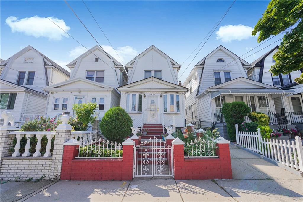View Jamaica, NY 11419 house