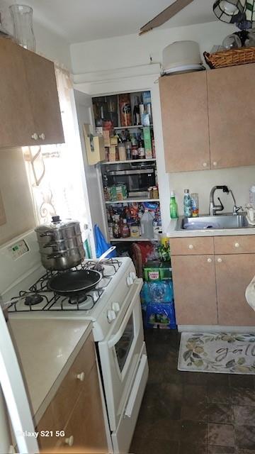 Brooklyn, New York 11203, United States, ,2 BathroomsBathrooms,Residential,Pending,39247