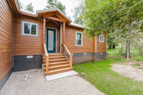 1084 Woodlands Way Cloudcroft NM 88317