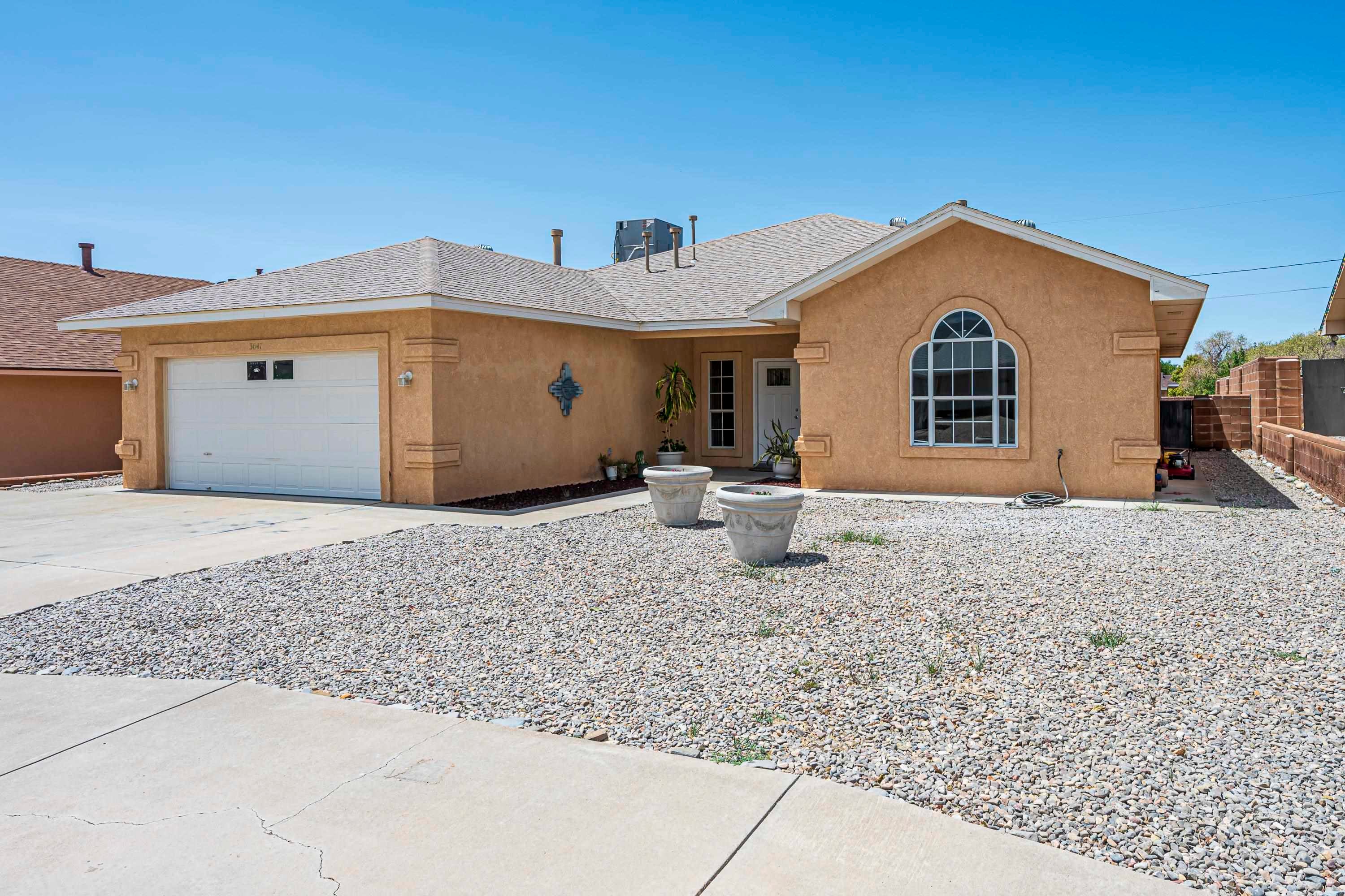 3647 Driftwood AVE