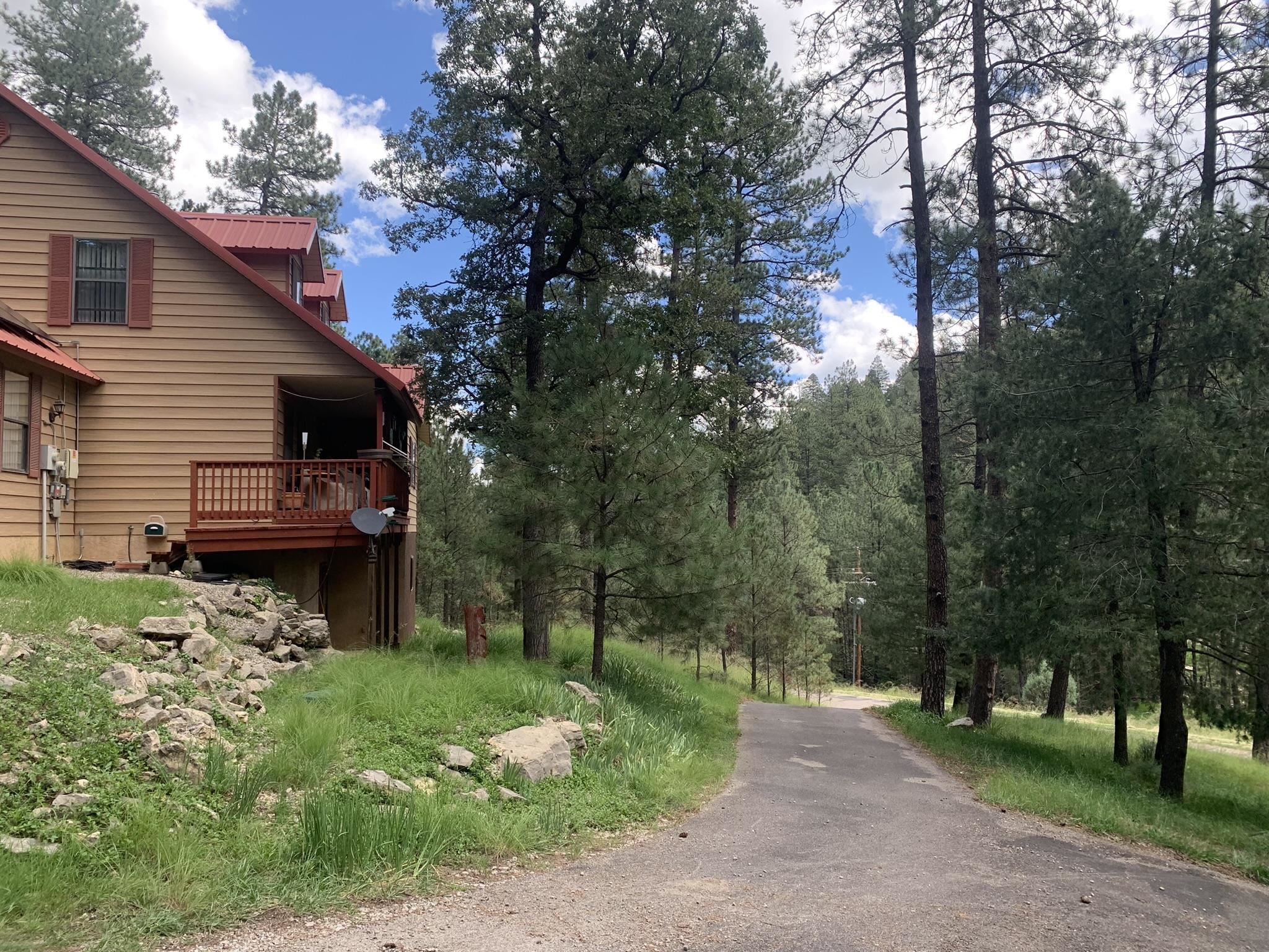 110 Cloud Country DR