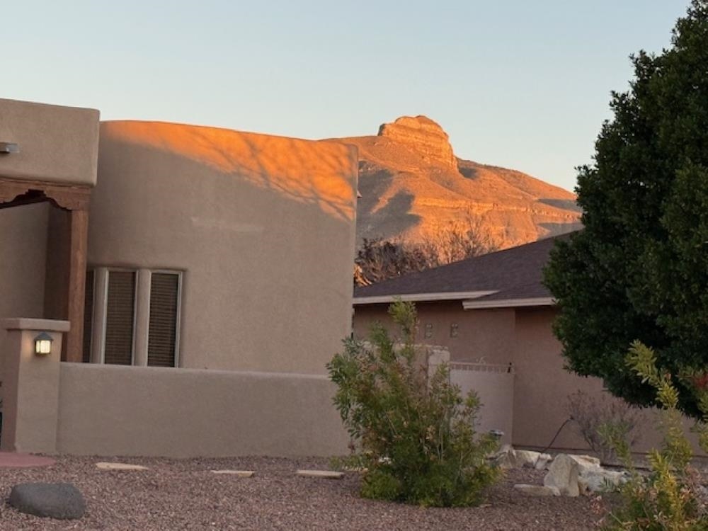 2073 Calle De Vistas