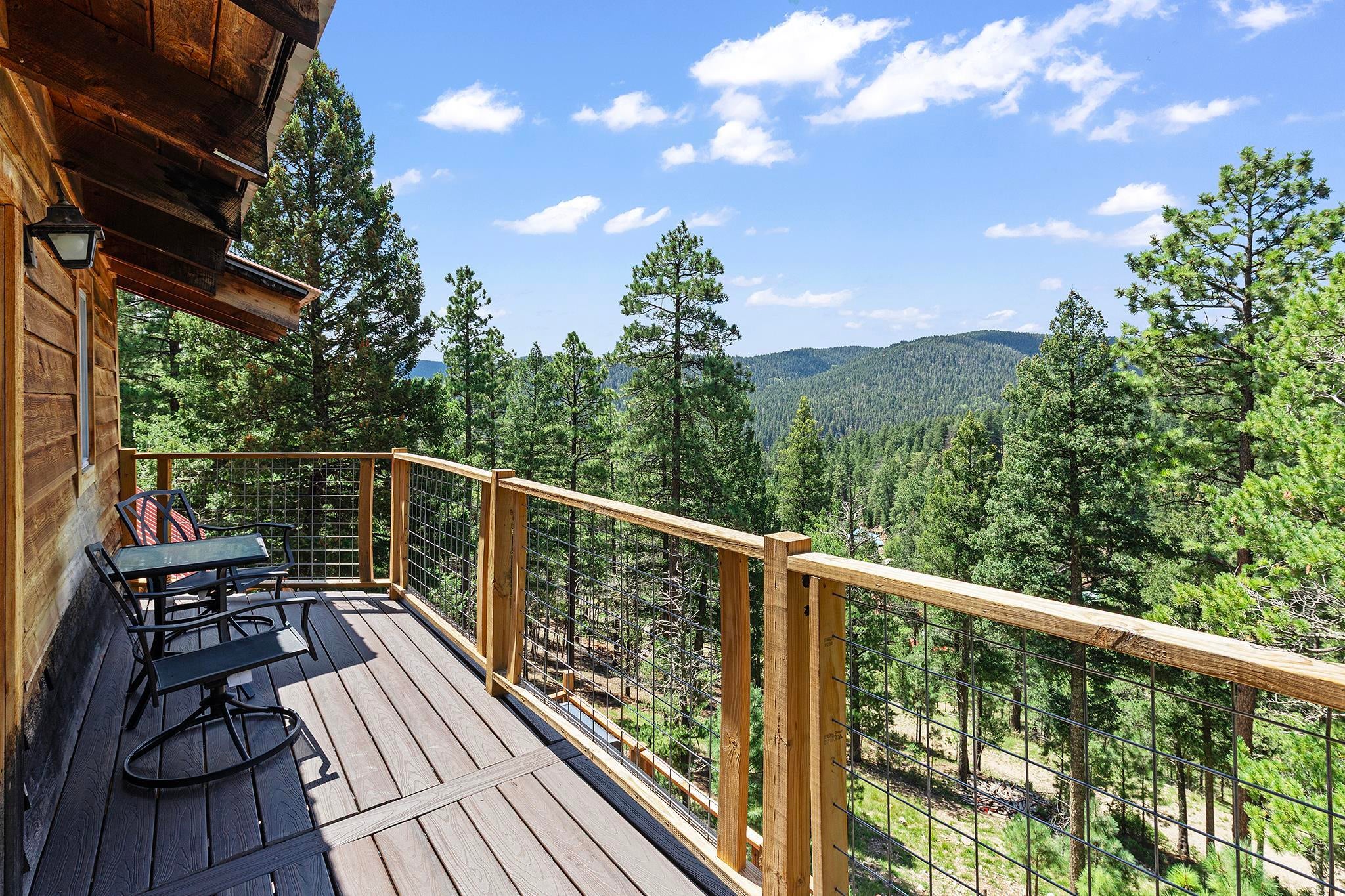 18 Forest View Rd