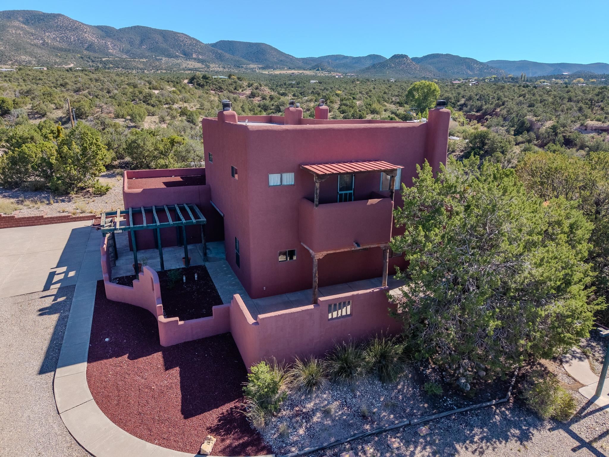 658 Laborcita Canyon RD