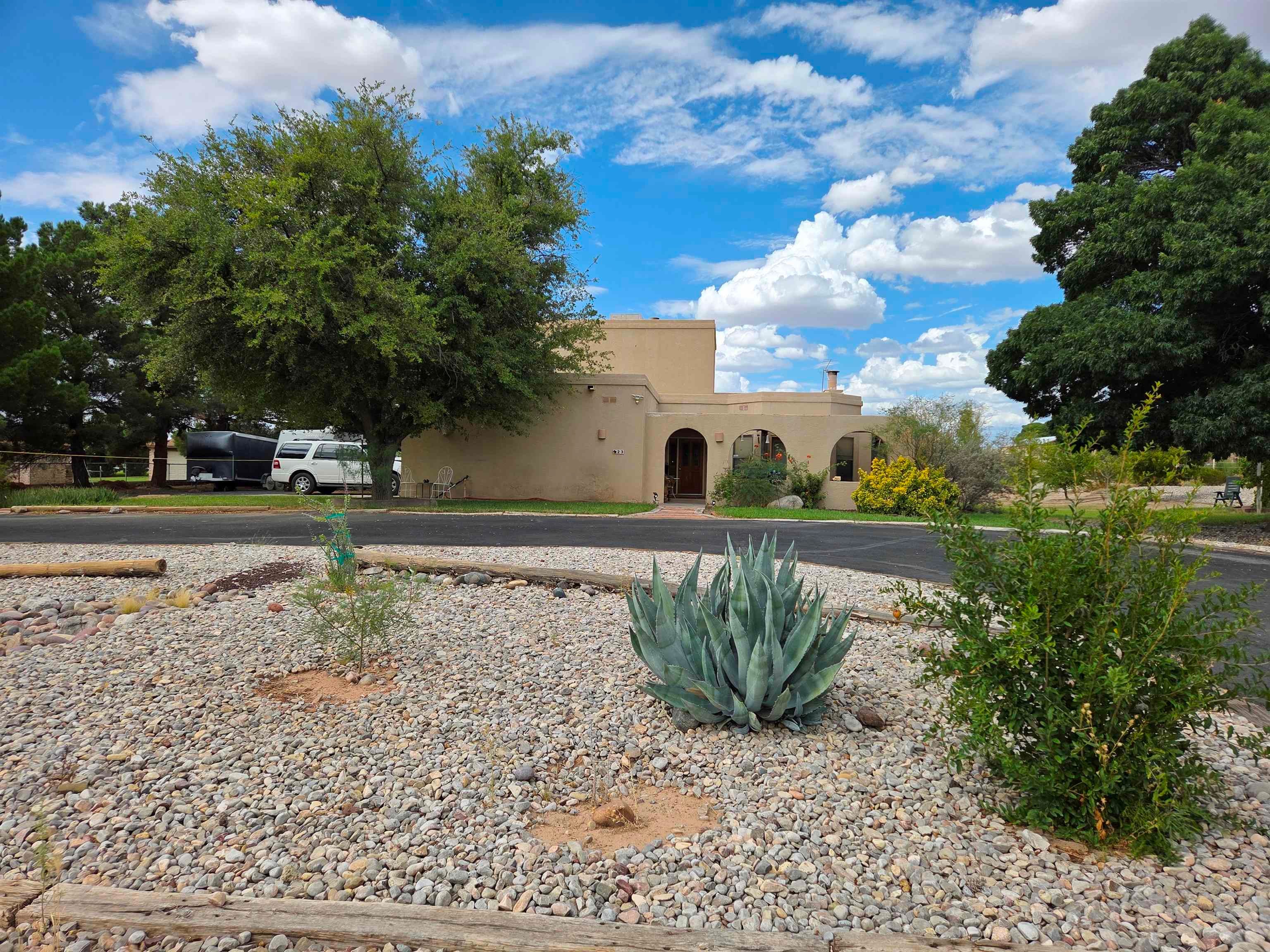 23 High Sierra DR