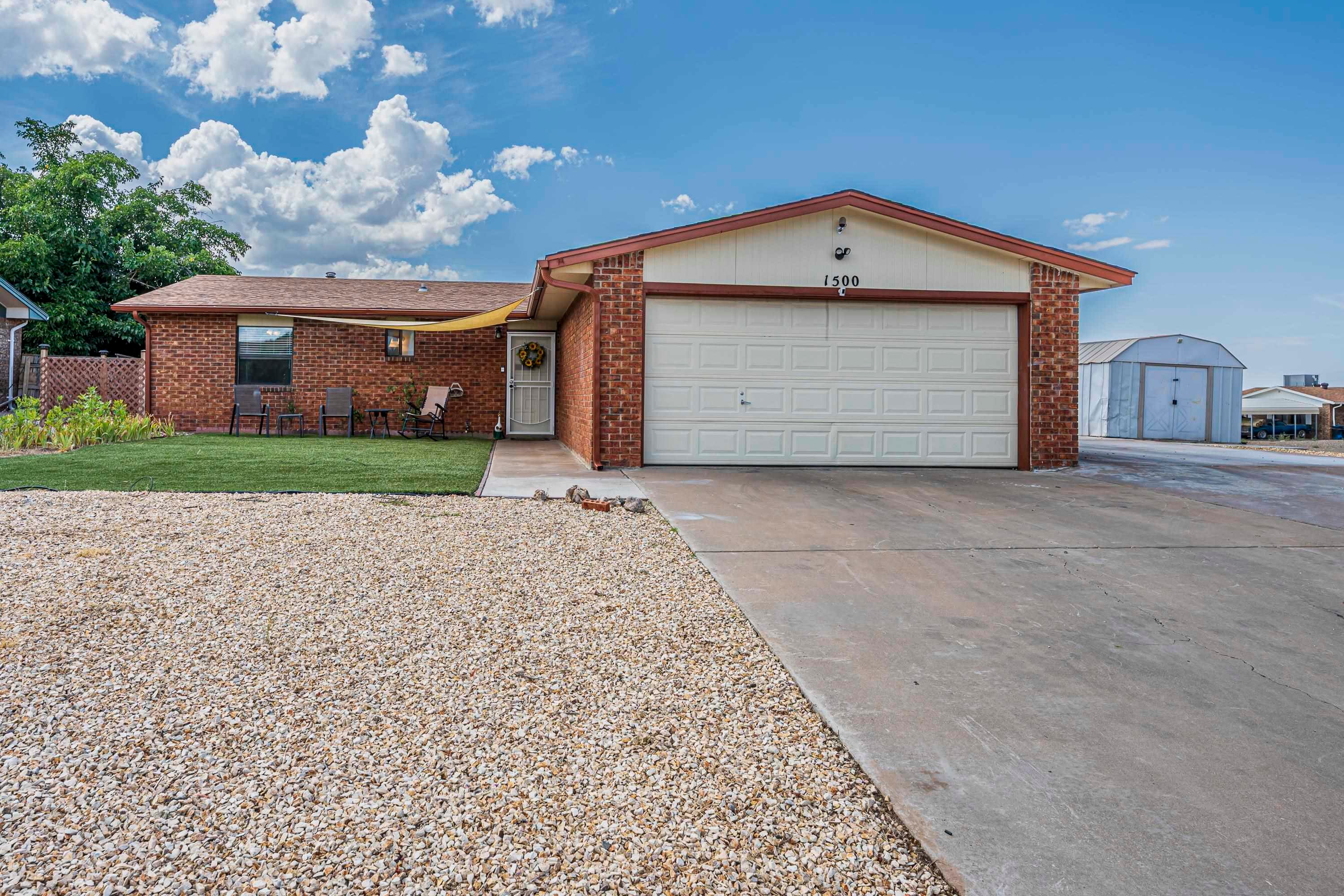 1500 White Oaks CT