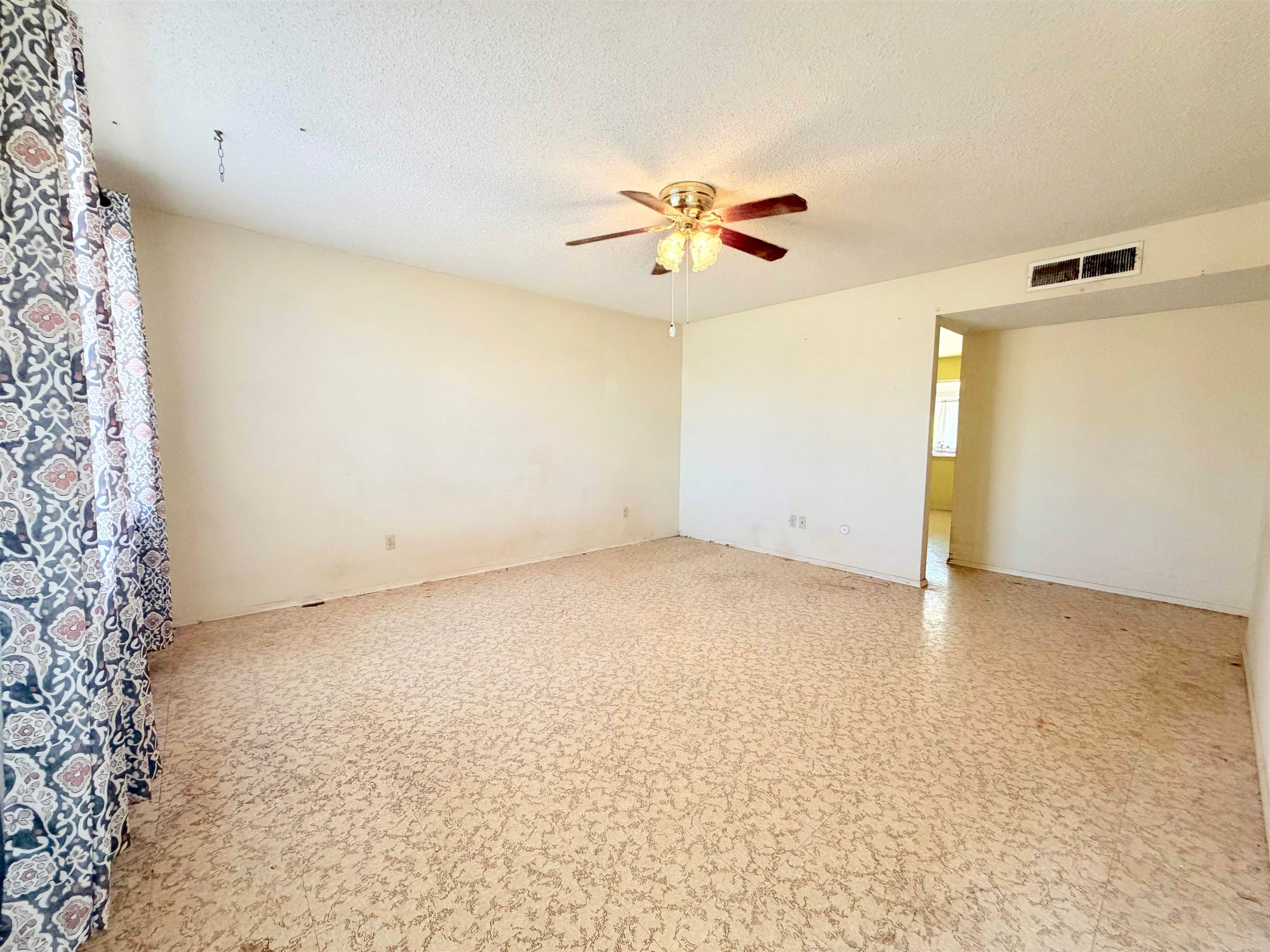 500 Scenic DR