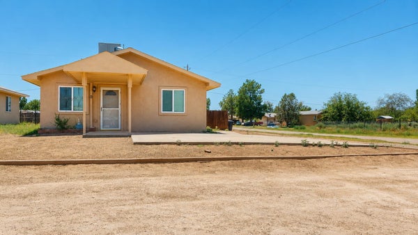 1615 W 6TH ST, TULAROSA, NM 88352 - Image c2ab5028a4e7d3d5c6c7f442fc0ec51a/957727953
