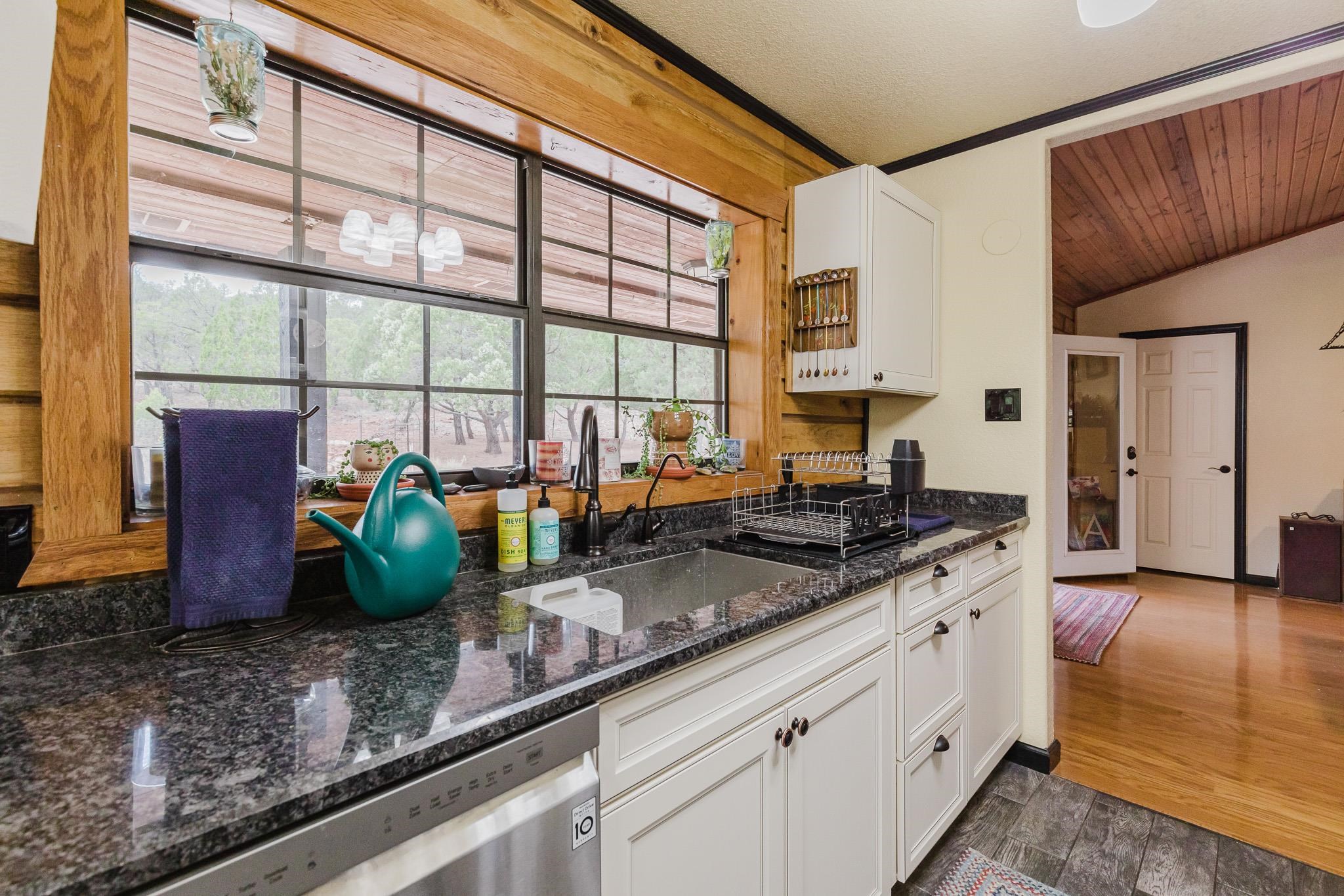 22 Raven Rd