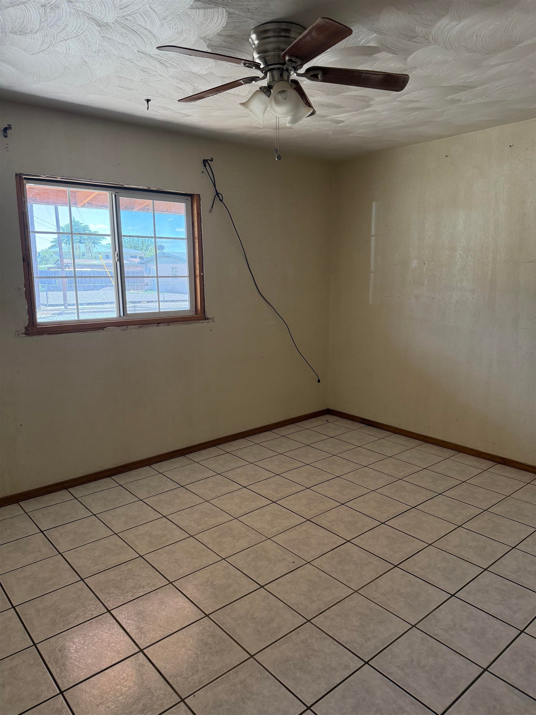 1305 Jackson AVE