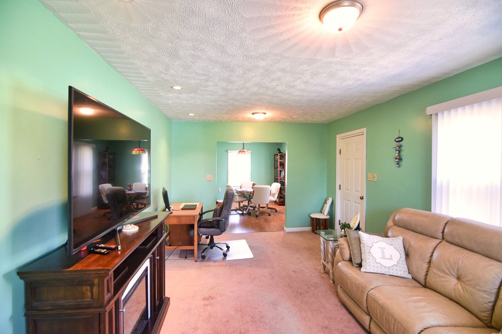 1525 Woodland Ave, Franklin, Pennsylvania image 7